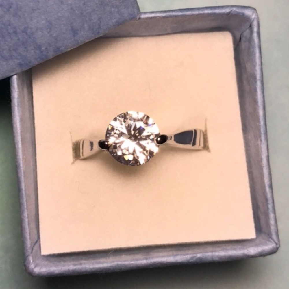 Wedding ring engagement ring promise ring